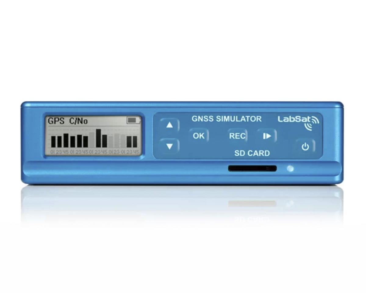 Имитатор сигналов ГНСС
<br>
<b>LabSat 3<br>
</b>